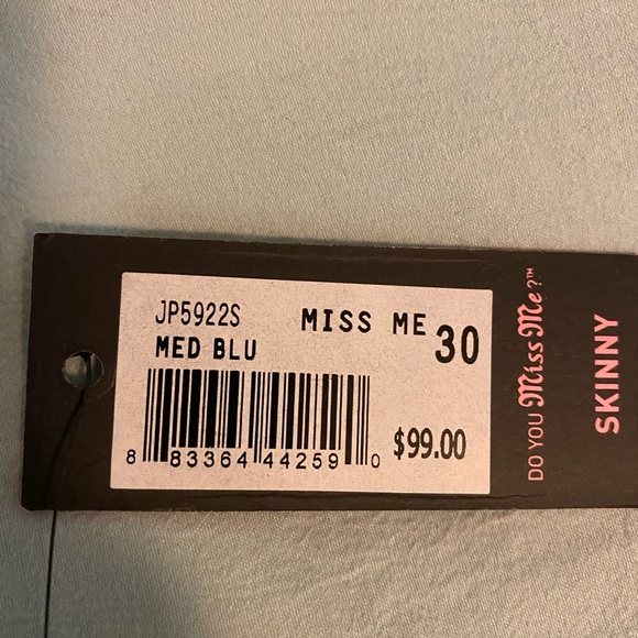 🤩NWT Miss Me Skinny Straight-Rise Jeans🤩 - Picture 3 of 7